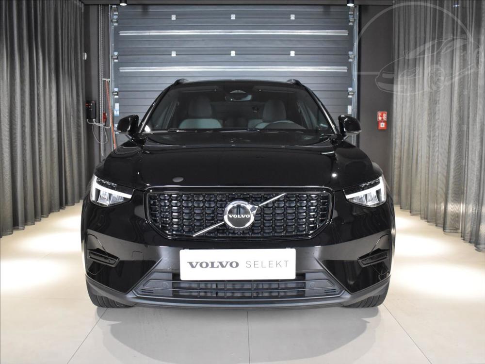 Volvo XC40 2,0 B3 Plus Dark Bezkl