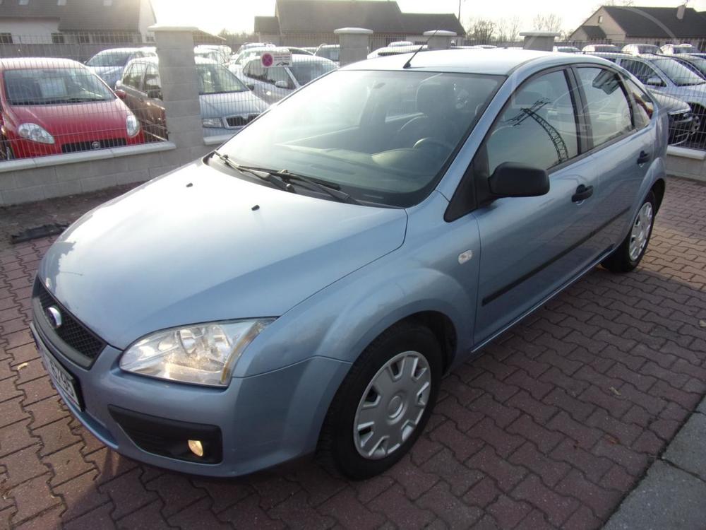 Prodm Ford Focus 1,6 16V KLIMA R