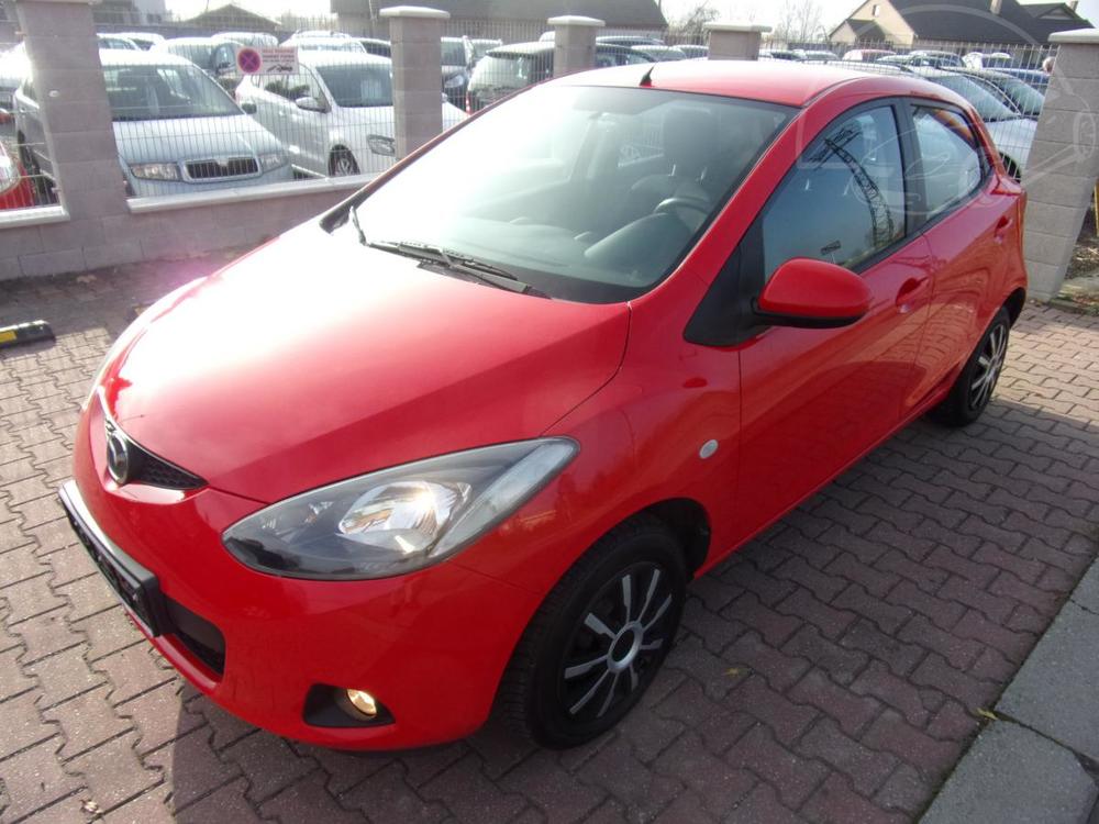 Mazda 2 1,3i KLIMA 2.majitel