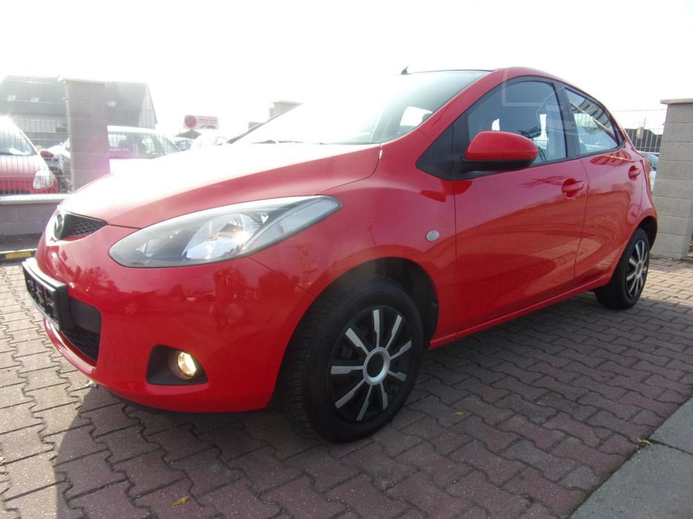 Mazda 2 1,3i KLIMA 2.majitel