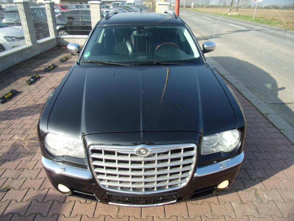 Chrysler 300C 3,0 CRD AT NAVI