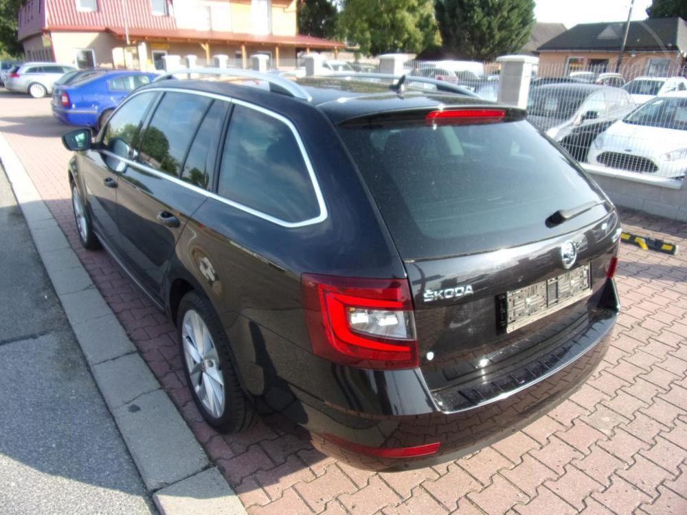 koda Octavia kombi 2,0TDI STYLE DSG LED ACC