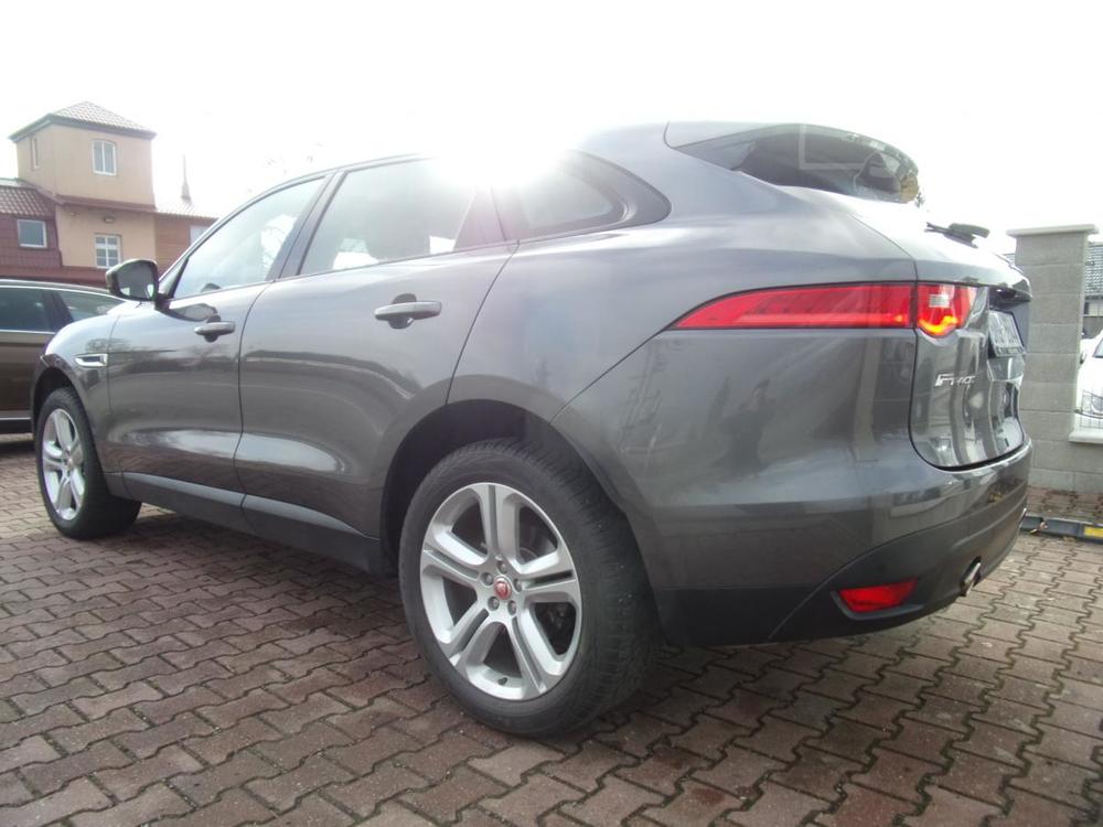 Jaguar F-Pace 30d AWD Pure NAVI R