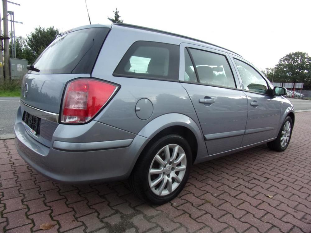 Opel Astra 1,6 16V KLIMA