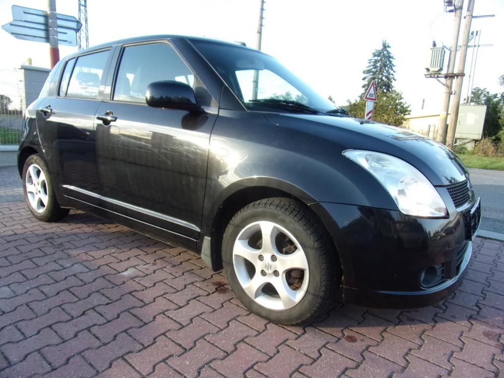 Suzuki Swift 1,3i KLIMA ALU