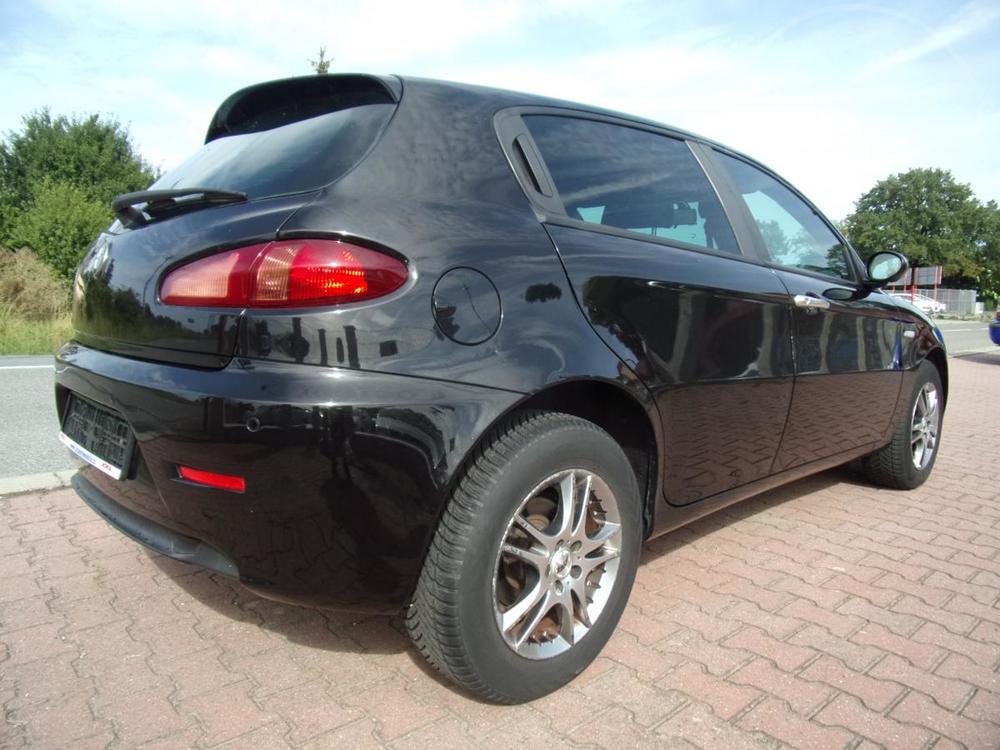 Alfa Romeo 147 1,6 16V TS AUTOKLIMA