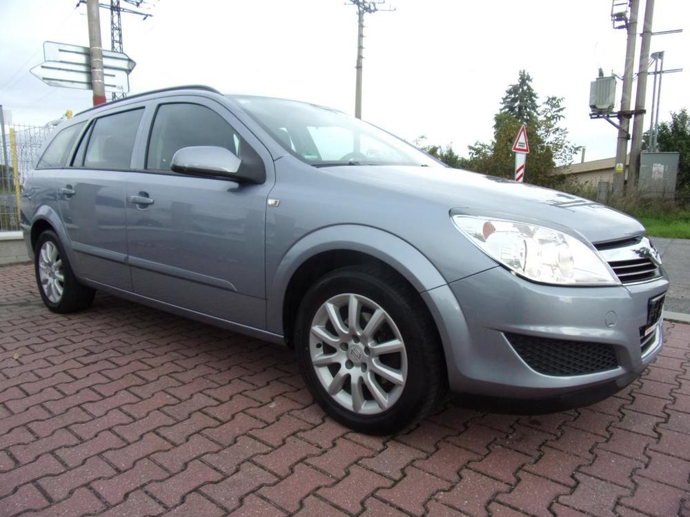 Opel Astra 1,6 16V KLIMA