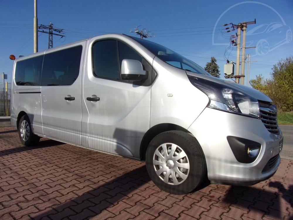 Opel Vivaro 1,6 BiTURBO 9mst