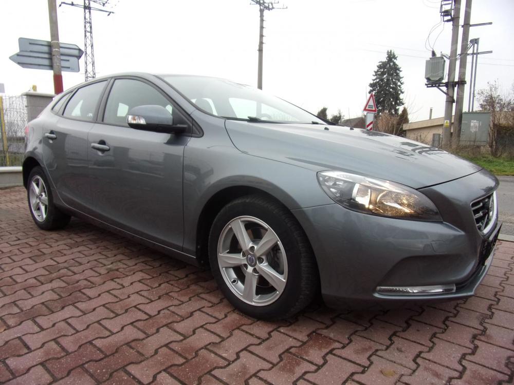 Volvo V40 2,0 D2 NAVI ALU TEMP BT