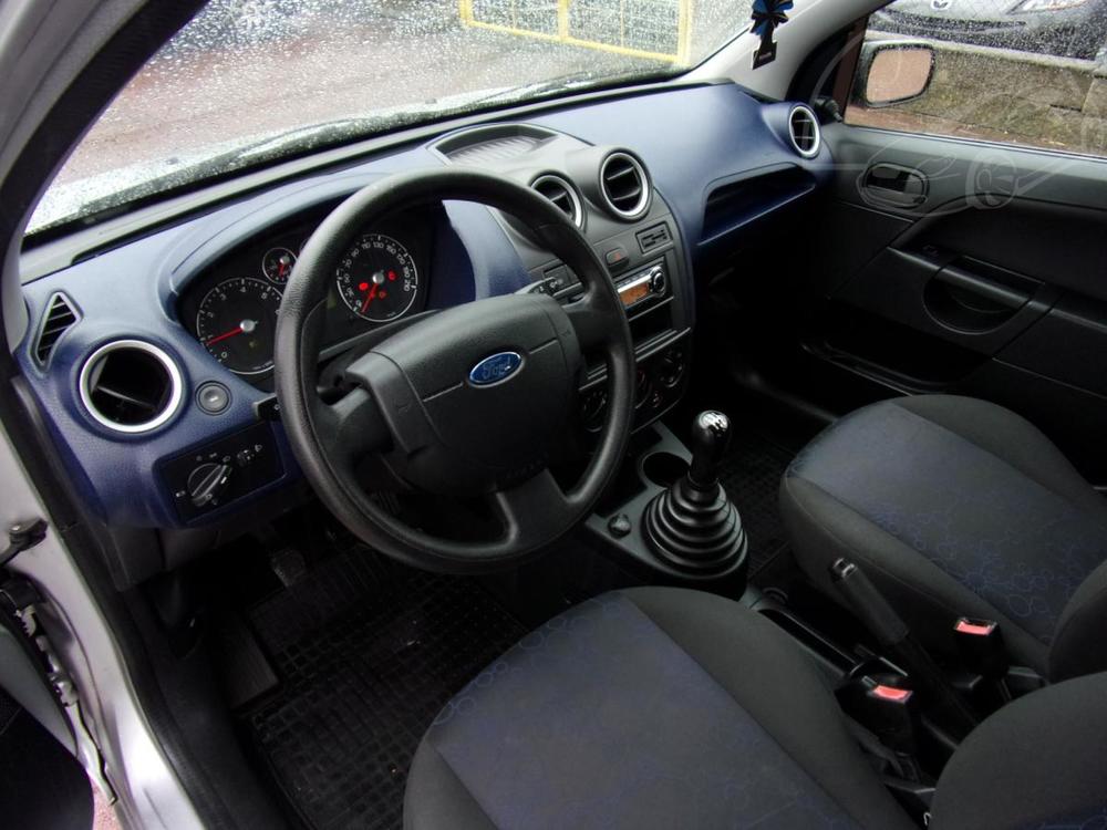 Ford Fiesta 1,4 16V KLIMA NOV PNEU