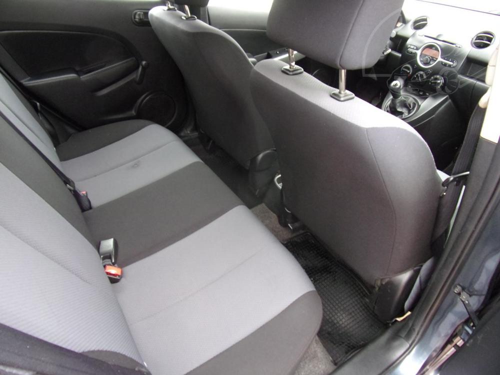 Mazda 2 1,3i KLIMA ISOFIX