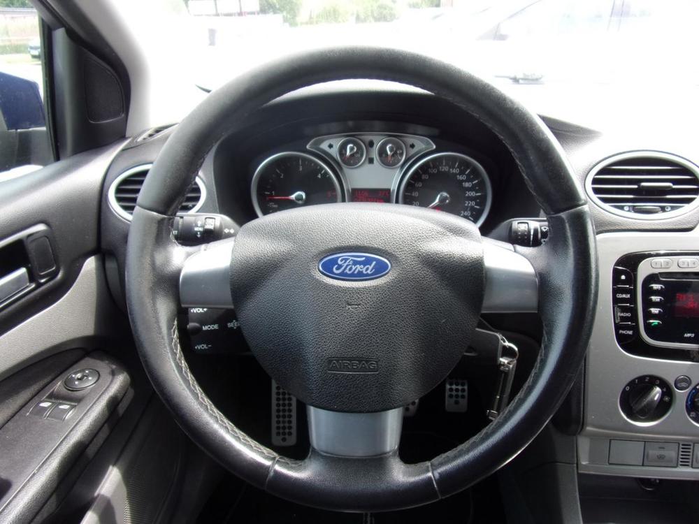 Ford Focus kombi 1,6TDCi KLIMA