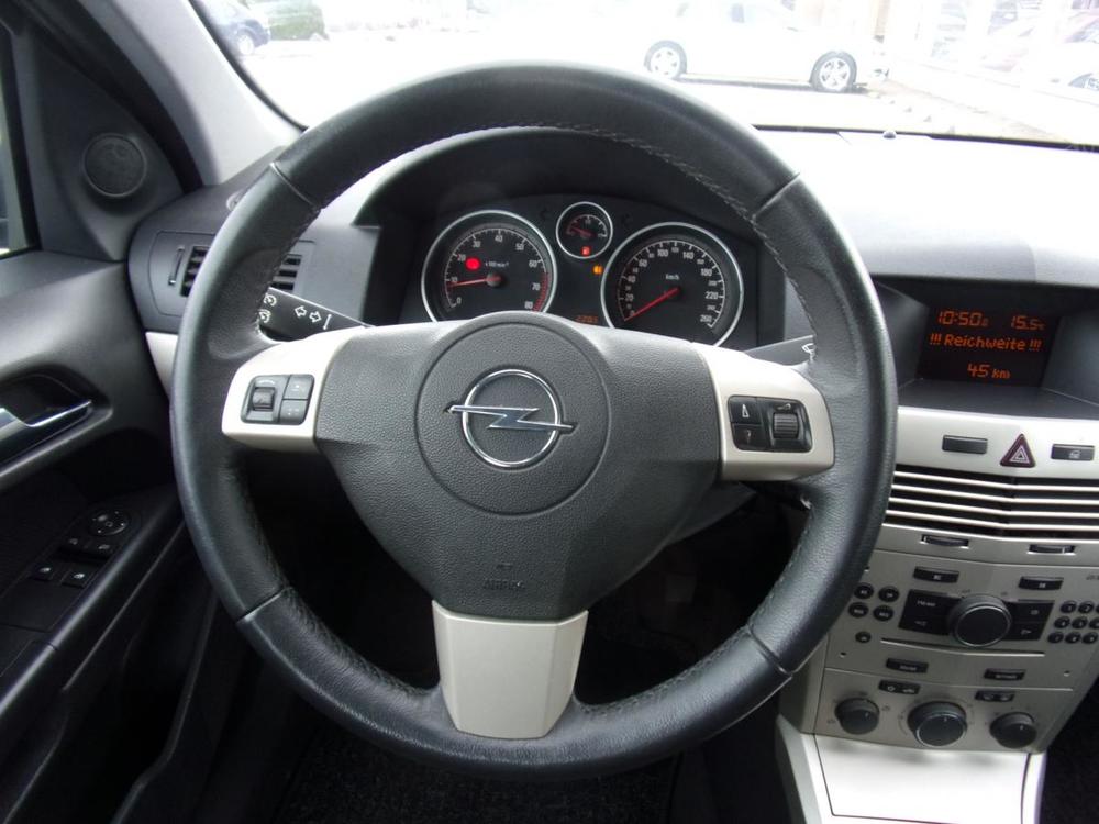 Opel Astra 1,6 16V KLIMA