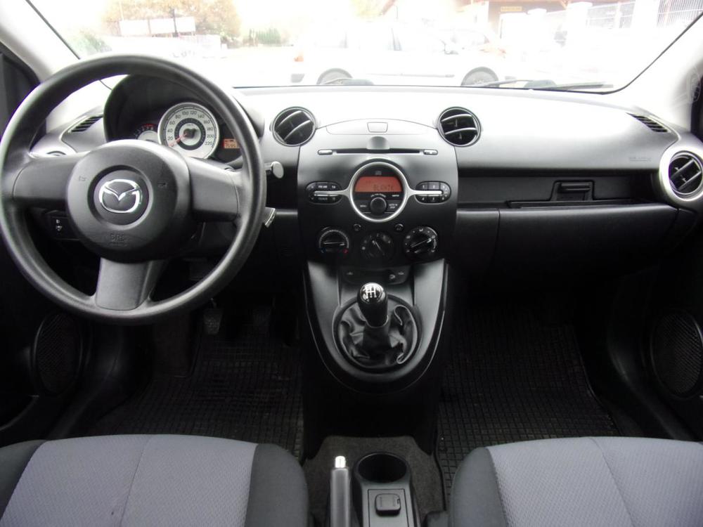 Mazda 2 1,3i KLIMA ISOFIX