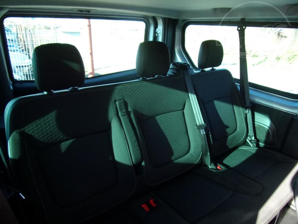 Opel Vivaro 1,6 BiTURBO 9mst