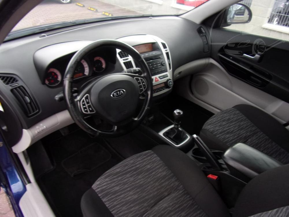 Kia Ceed 1,4 16V AUTOKLIMA ALU R