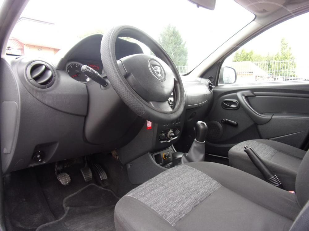 Dacia Duster 1,6 16V 1.majitel USB