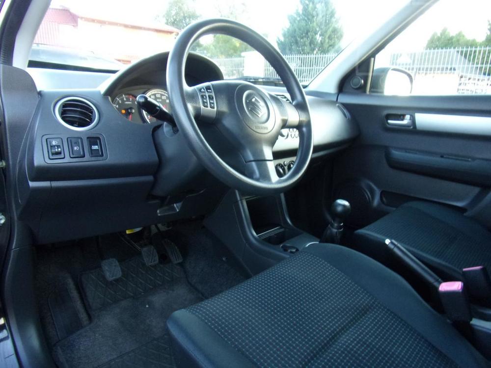 Suzuki Swift 1,3i KLIMA ALU