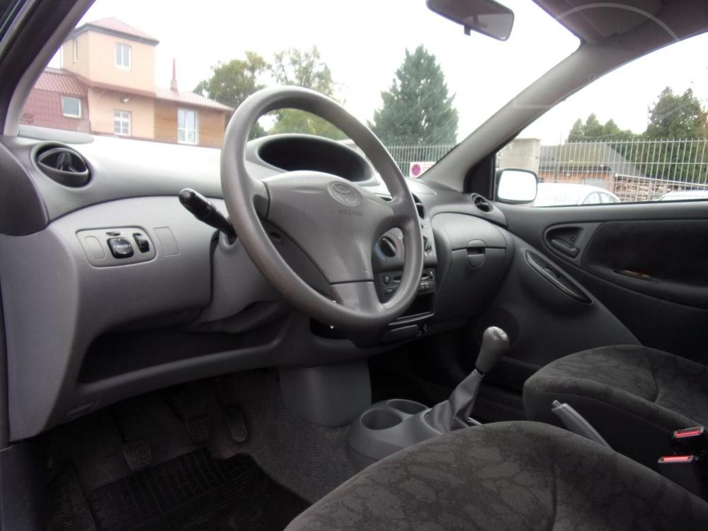 Toyota Yaris 1,0i KLIMA ABS 4xAIRB