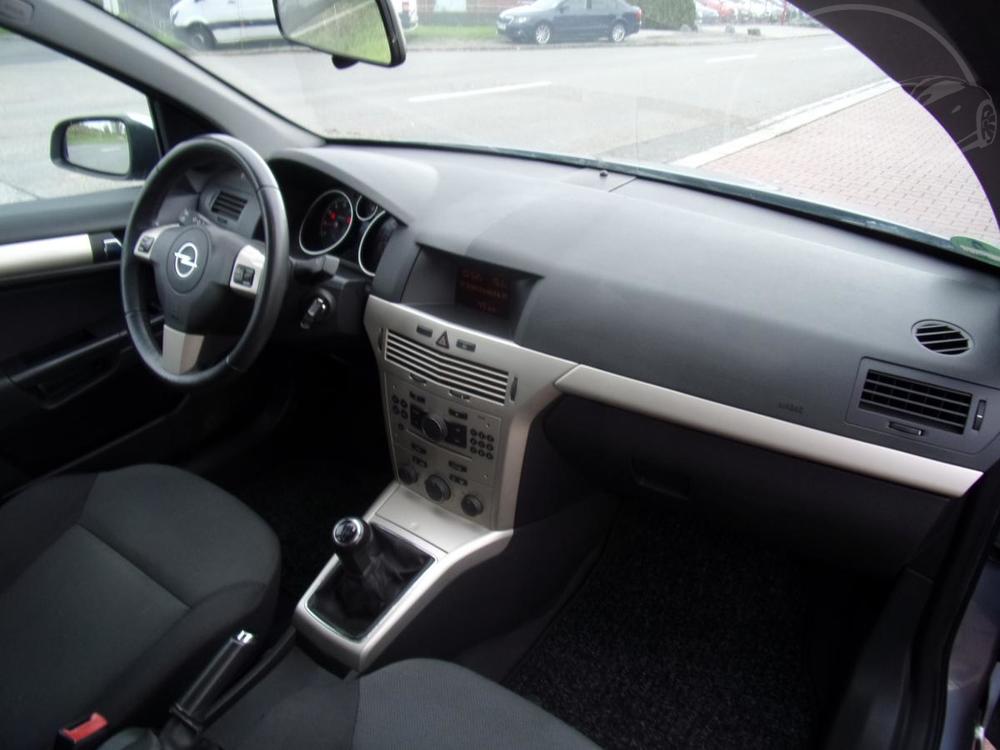 Opel Astra 1,6 16V KLIMA