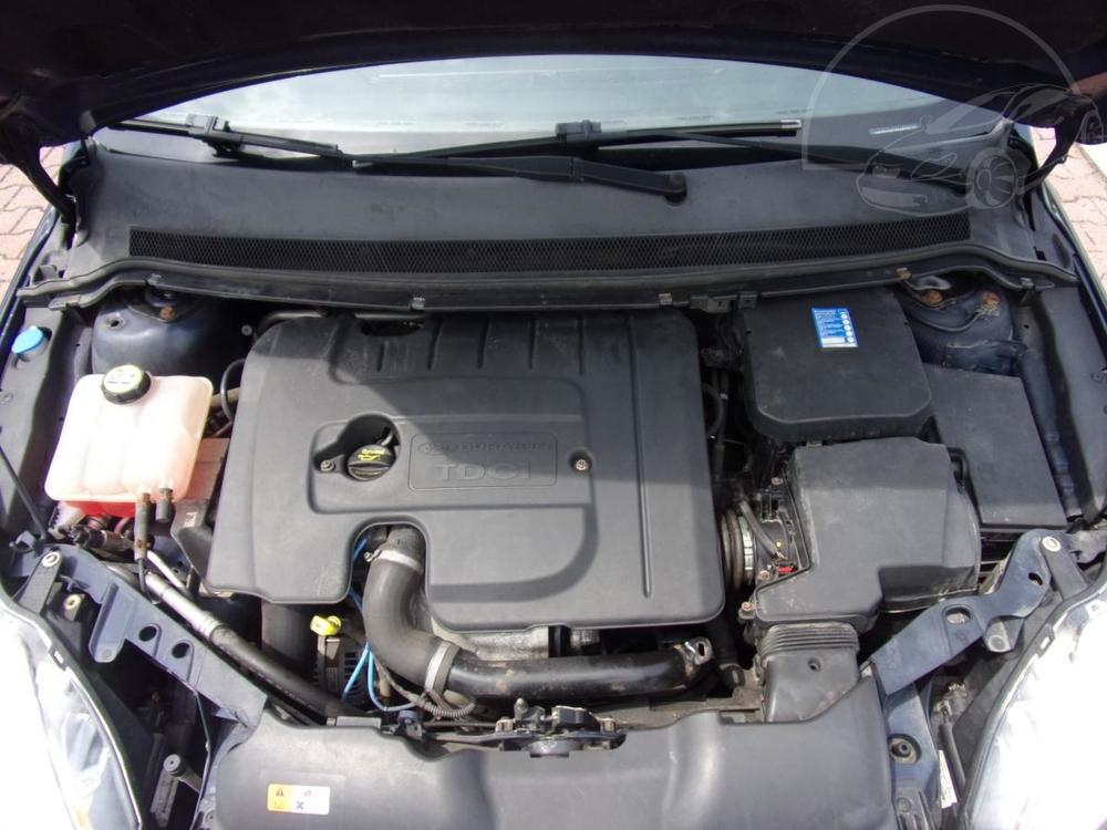 Ford Focus kombi 1,6TDCi KLIMA