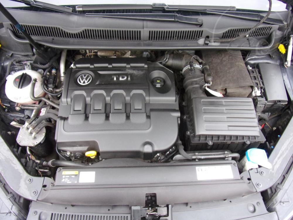 Volkswagen Touran 2,0TDI NAVI FULLLED