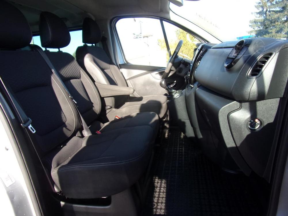 Opel Vivaro 1,6 BiTURBO 9mst