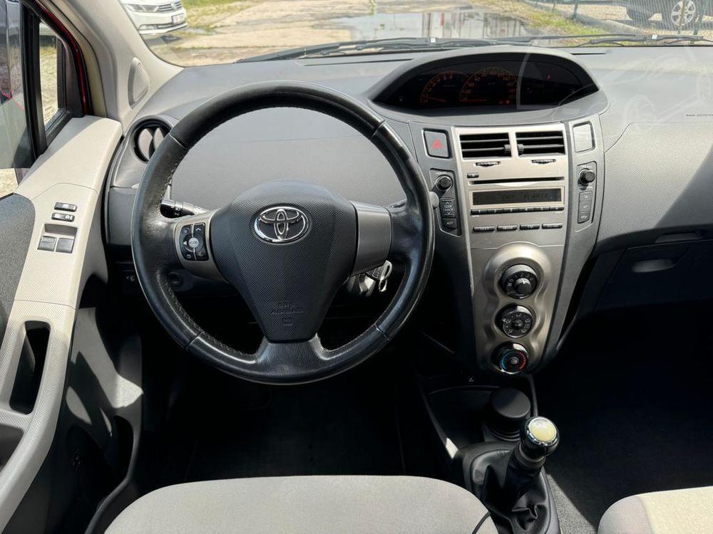 Toyota Yaris 1,0i 51 kW