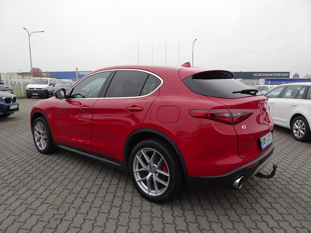 Alfa Romeo  Stelvio 