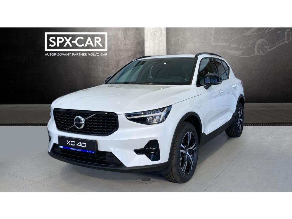 Prodm Volvo XC40 PLUS DARK, B4 FWD, 145+10 kW /