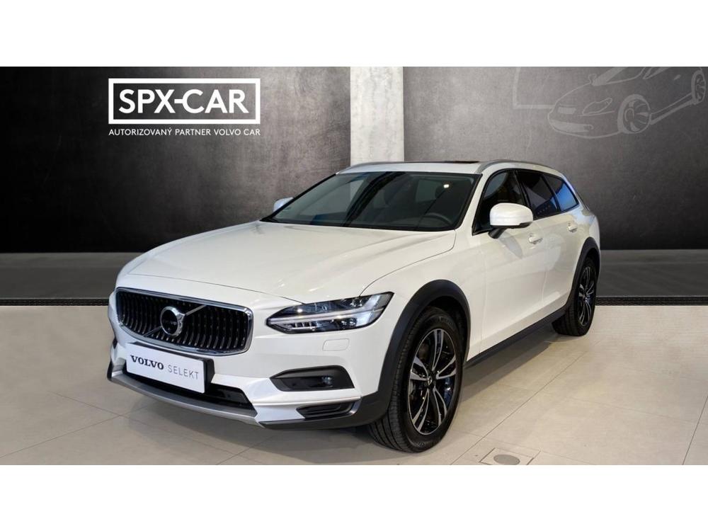 Prodm Volvo V90 Cross Country Pro, B4 AWD, 145