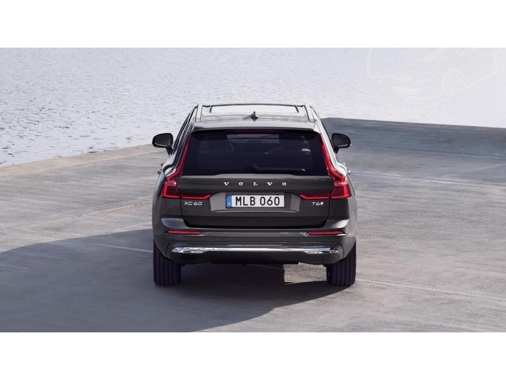 Volvo XC60 CORE, T6 AWD, 186+107 kW / 253