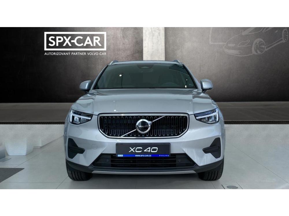 Volvo XC40 CORE, B3 FWD, 120+10 kW / 163+