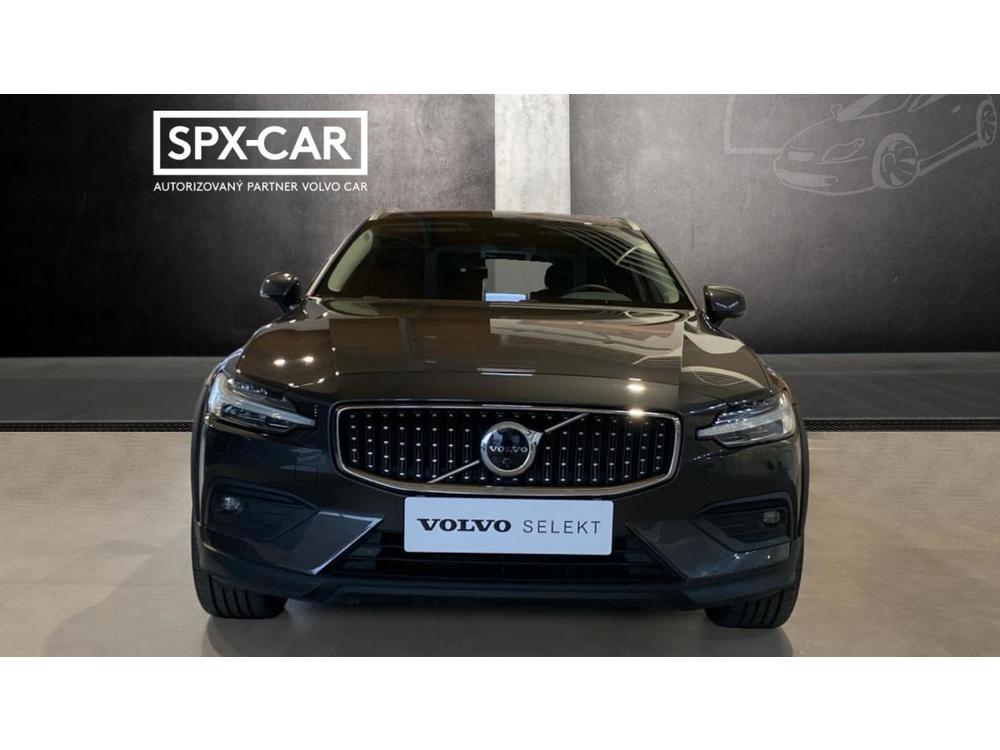 Volvo V60 Cross Country Pro, B5 AWD, 184