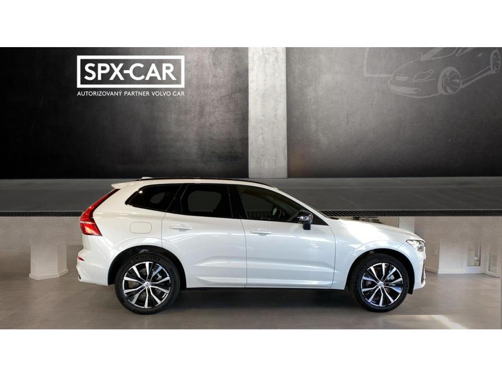 Volvo XC60 PLUS DARK, B4 AWD, 145+10 kW /