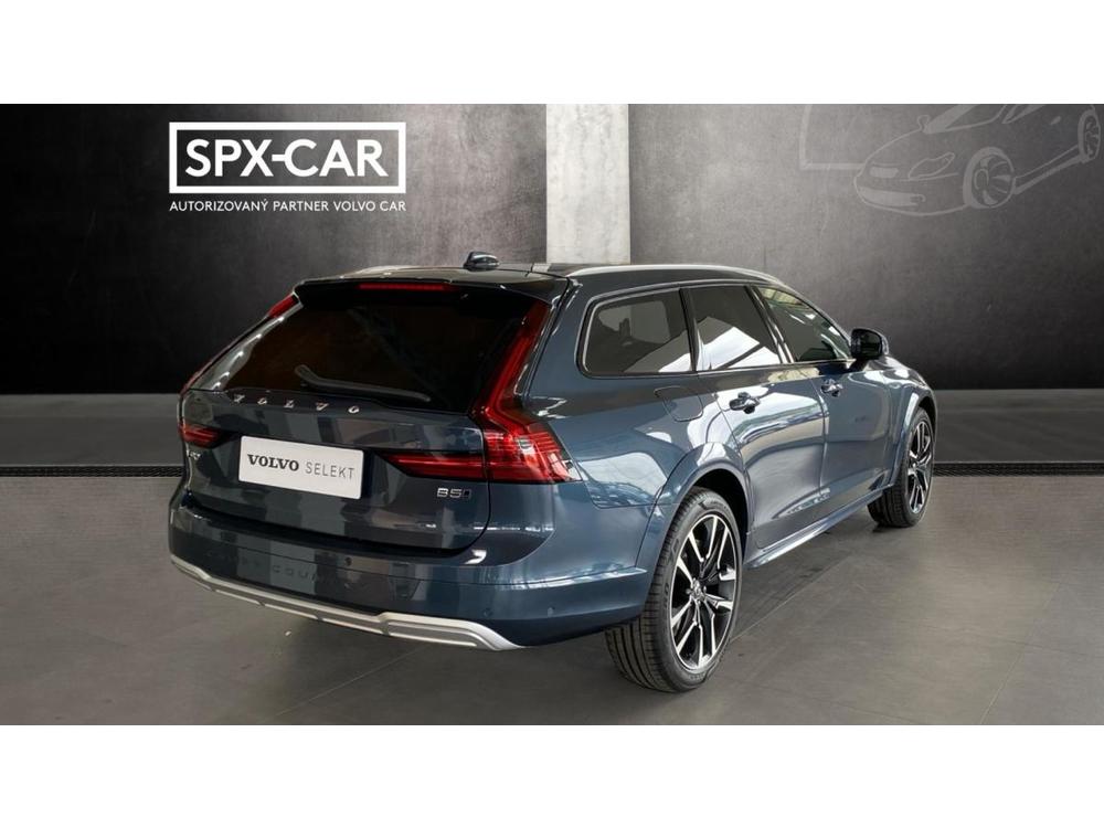 Volvo V90 Cross Country Pro, B5 AWD, 184