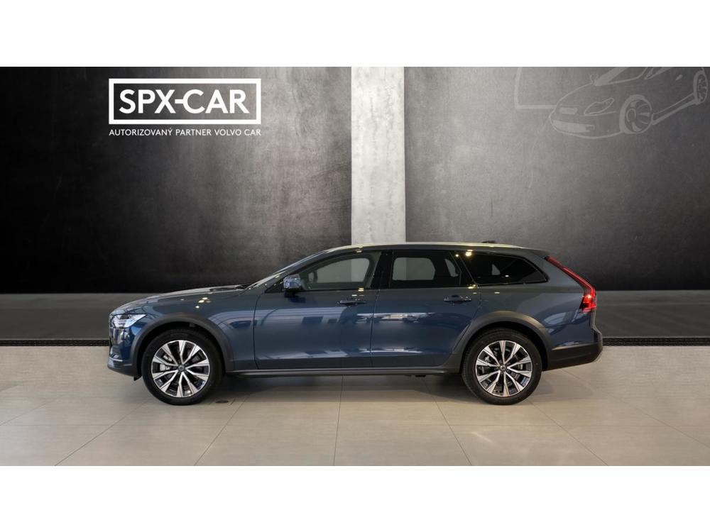 Volvo V90 Cross Country Pro, B4 AWD, 145