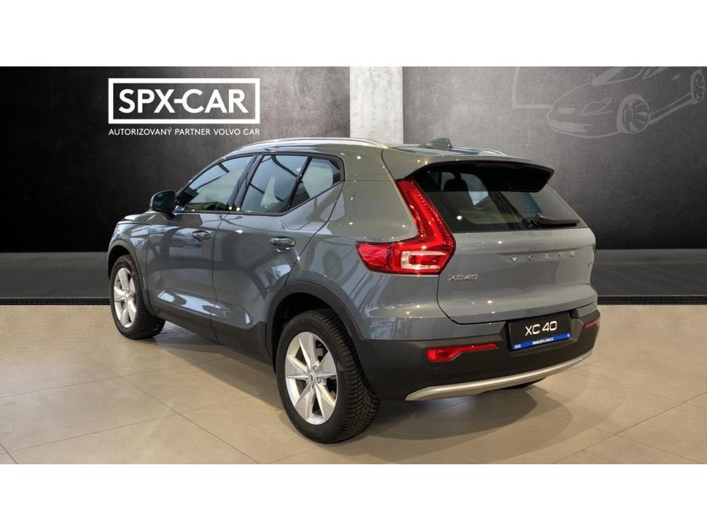 Volvo XC40 ESSENTIAL, B3 FWD, 120+10 kW /