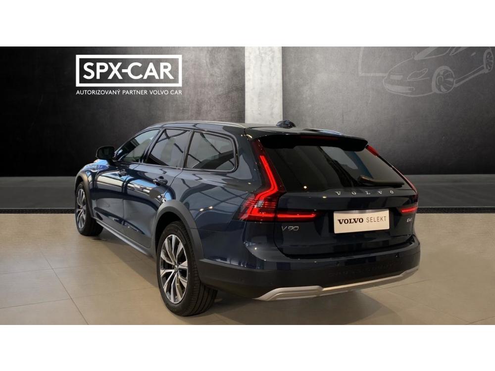 Volvo V90 Cross Country Pro, B4 AWD, 145