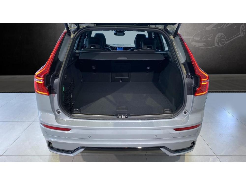 Volvo XC60 ULTIMATE DARK, B4 AWD, 145+10