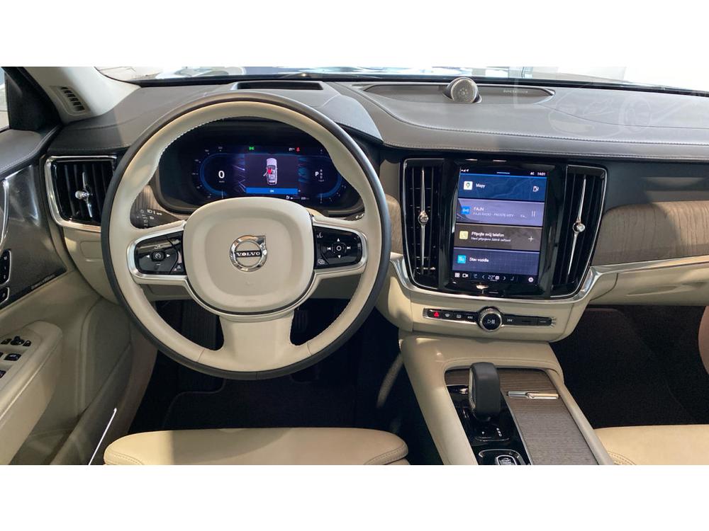 Volvo V90 Cross Country Pro, B5 AWD, 184