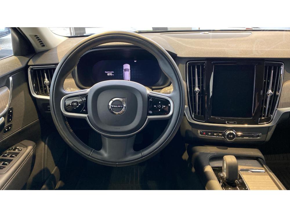 Volvo V90 Cross Country Pro, B4 AWD, 145