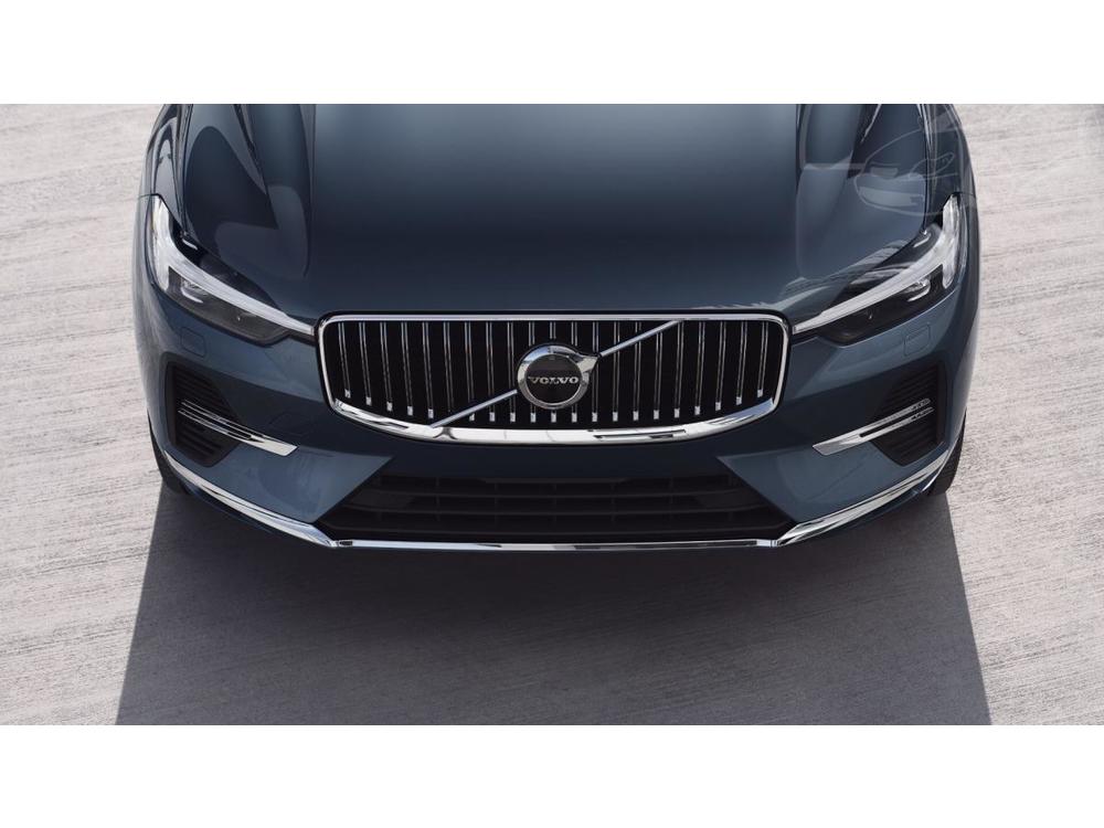 Volvo XC60 PLUS BRIGHT, T6 AWD, 186+107 k