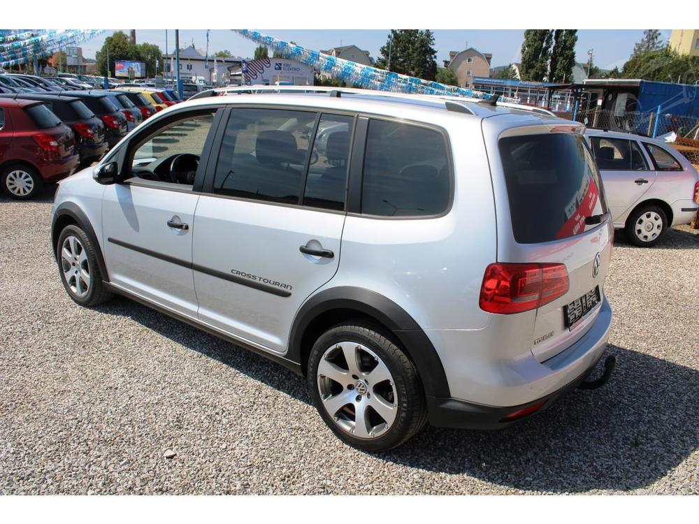 Volkswagen Touran 2,0TDI CROSS NAVI KLIMATRONIK