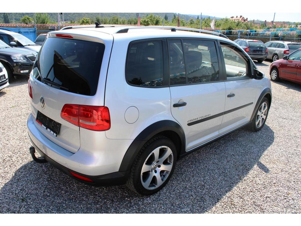 Volkswagen Touran 2,0TDI CROSS NAVI KLIMATRONIK