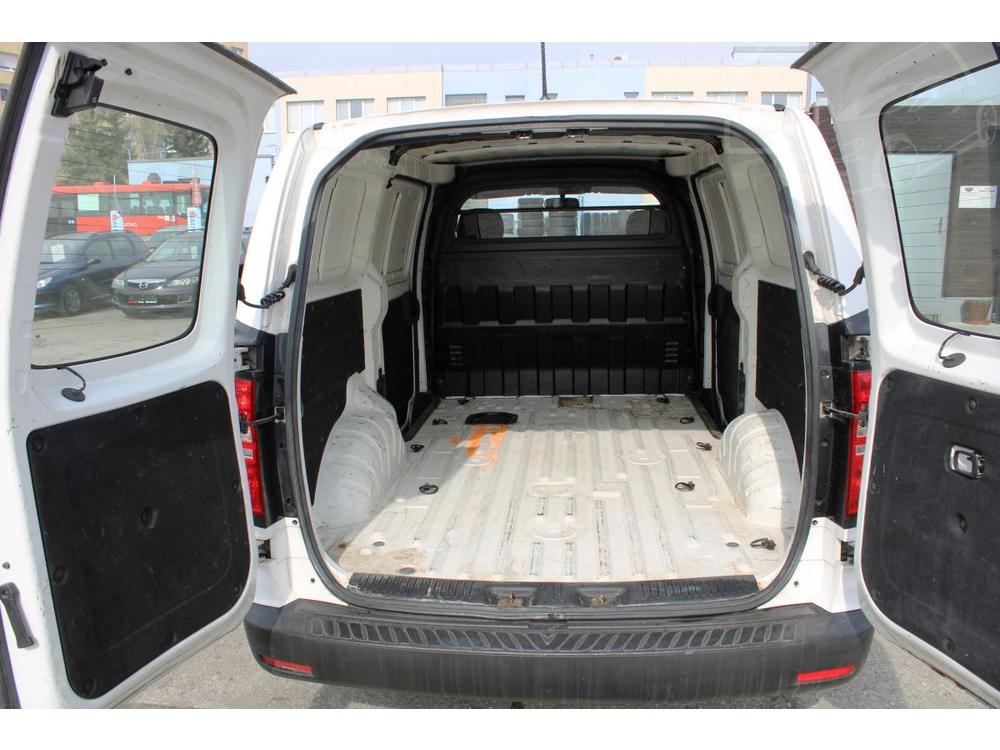 Hyundai H1 2,5CRDi KLIMA EL.OKNA ESP PC