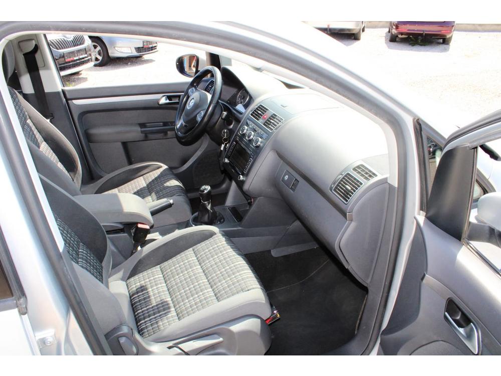 Volkswagen Touran 2,0TDI CROSS NAVI KLIMATRONIK