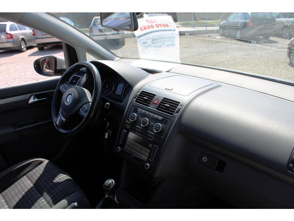 Volkswagen Touran 2,0TDI CROSS NAVI KLIMATRONIK