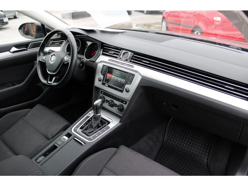 Volkswagen Passat 2,0Tdi DSG KLIMA NAVI EL.OKNA