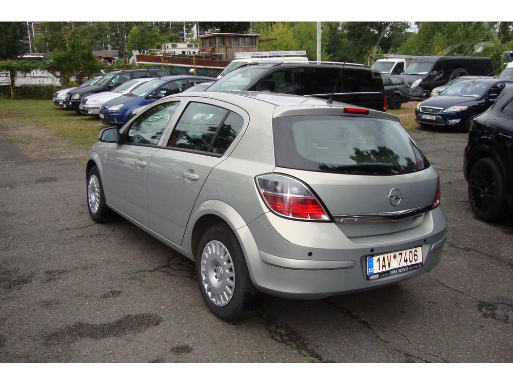 Opel Astra 1.4i 16V, R,2.Maj.Serv.kniha